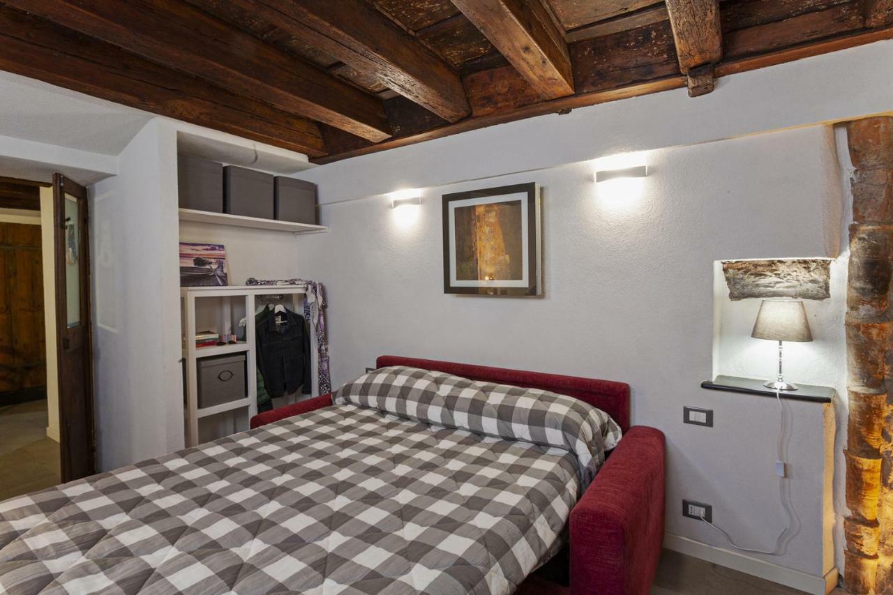Wood And Stone Apartment In The Historical Center Genova Eksteriør bilde